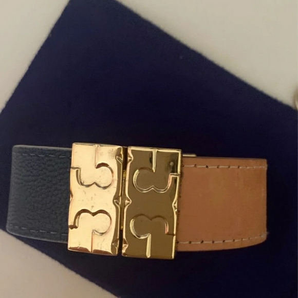 Gorgeous Tory Burch multi color cuff - Picture 7 of 7
